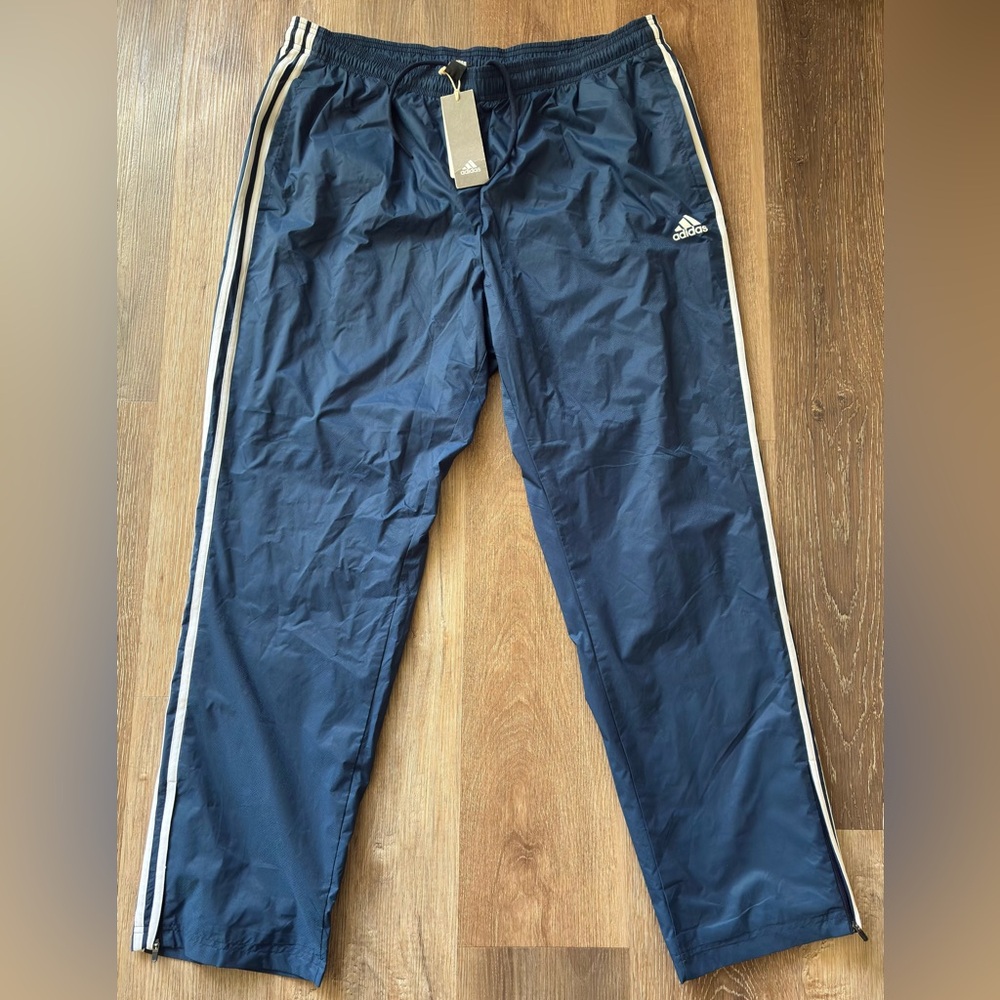 Adidas ESS 3S WVN  Sport Pants Joggers Navy, White Strips Size 2XL  NWT